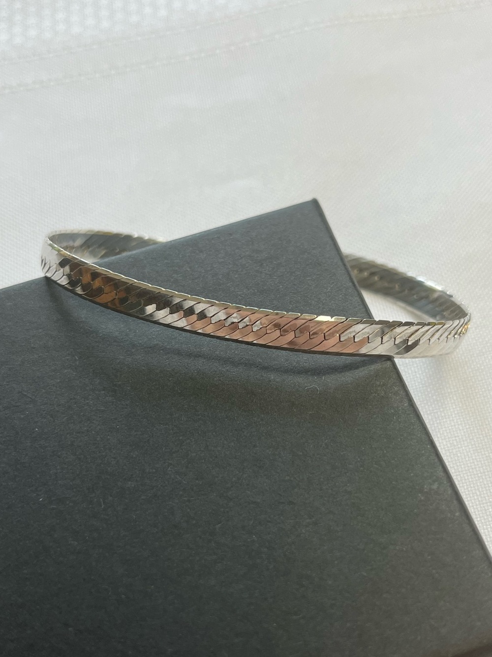 Sterling silver braided bracelet. 925